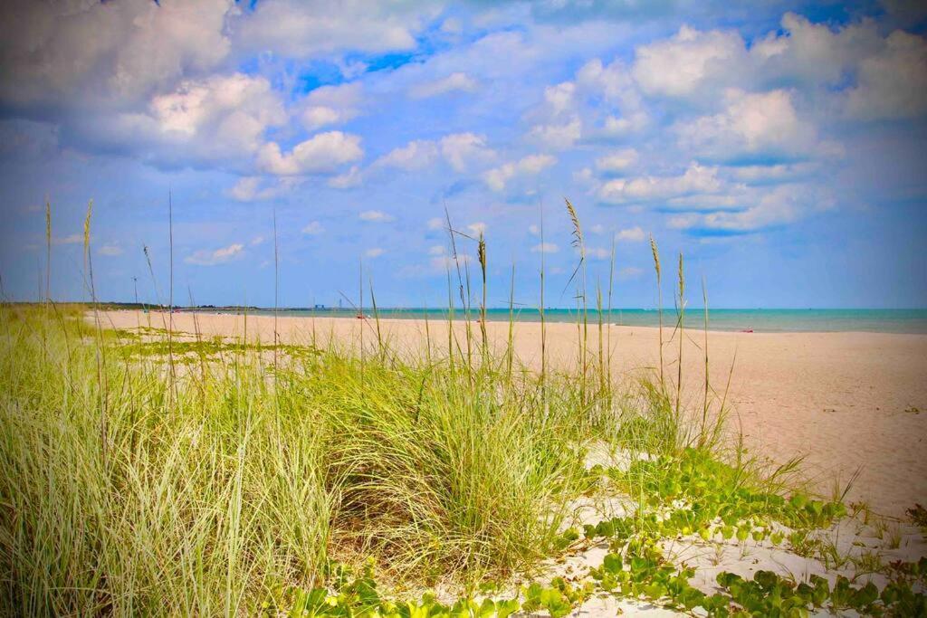 Elegant Oceanview Home With King Beds & Designer Touches Cape Canaveral Exterior foto